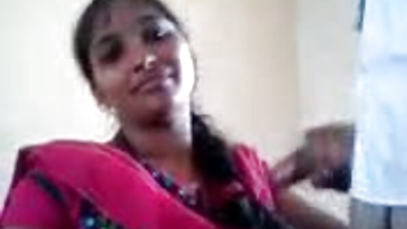 স্ত্রী গুদ এর গুদে হাত ঢোকানর প্রসাব করা চোদাচুদি video